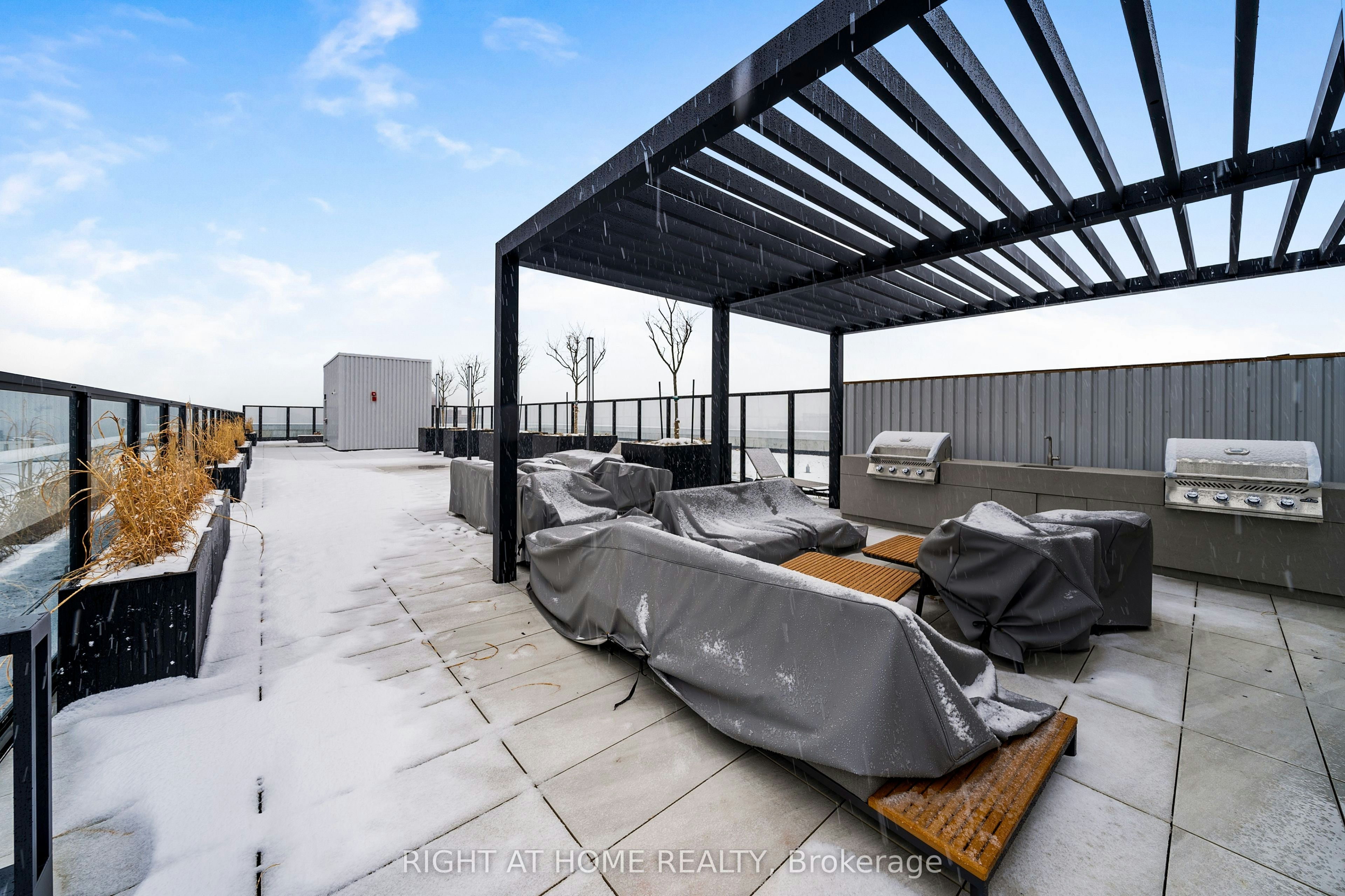 520-2720 Dundas Street, Toronto, ON, M6P 0C3 - 20