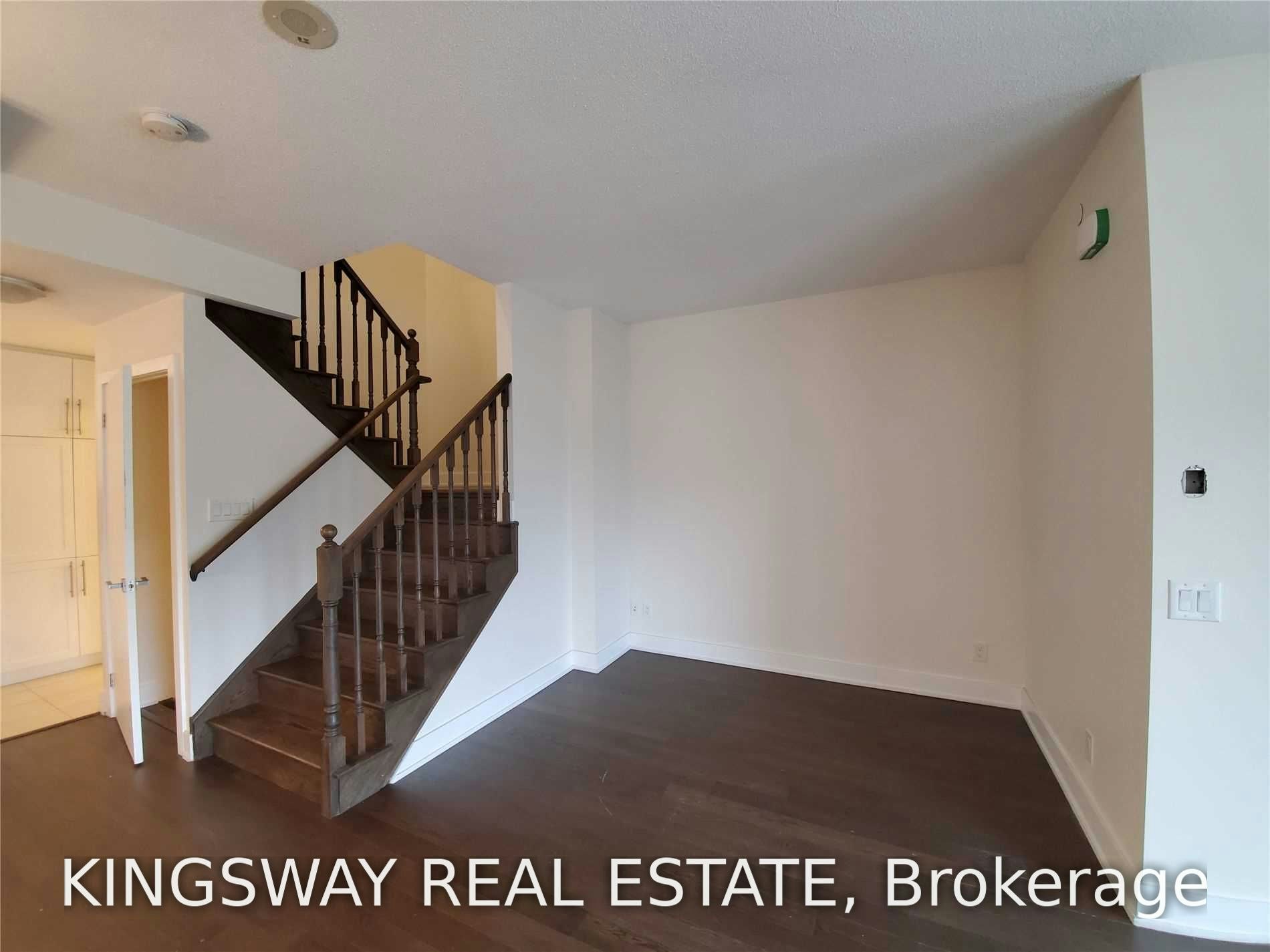 Th3-4011 Brickstone Mews, Mississauga, ON, L5B 0J7 - 2