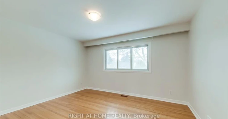 49 Rayne Avenue, Oakville, ON, L6H 1C1 - 11