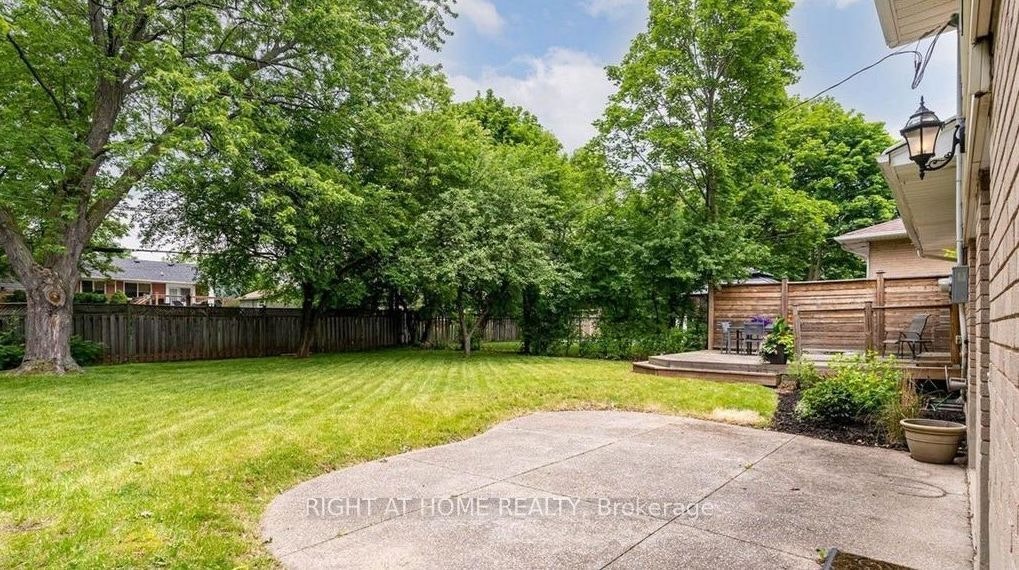 49 Rayne Avenue, Oakville, ON, L6H 1C1 - 3