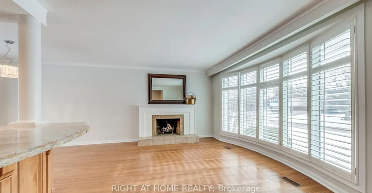 49 Rayne Avenue, Oakville, ON, L6H 1C1 - 6