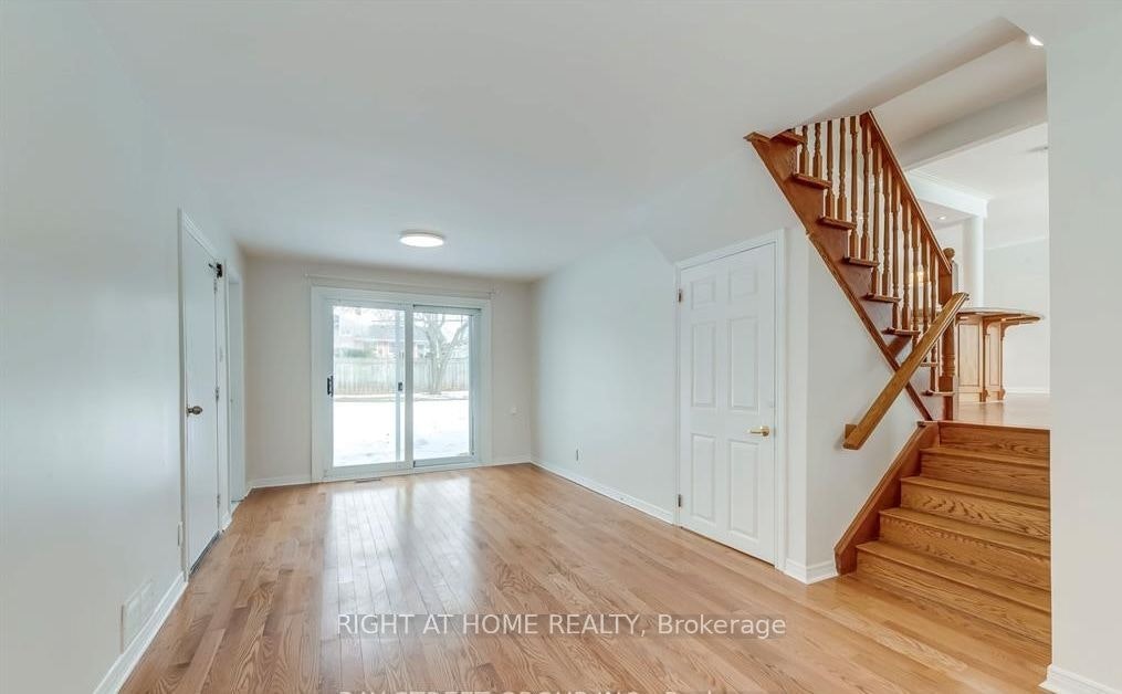 49 Rayne Avenue, Oakville, ON, L6H 1C1 - 15