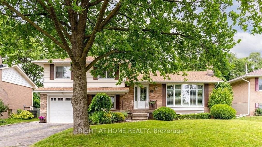 49 Rayne Avenue, Oakville, ON, L6H 1C1