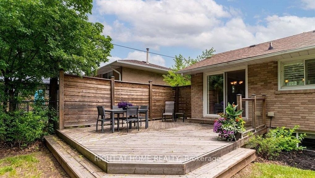 49 Rayne Avenue, Oakville, ON, L6H 1C1 - 4