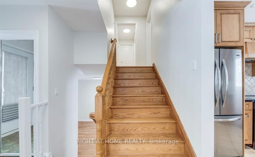 49 Rayne Avenue, Oakville, ON, L6H 1C1 - 10