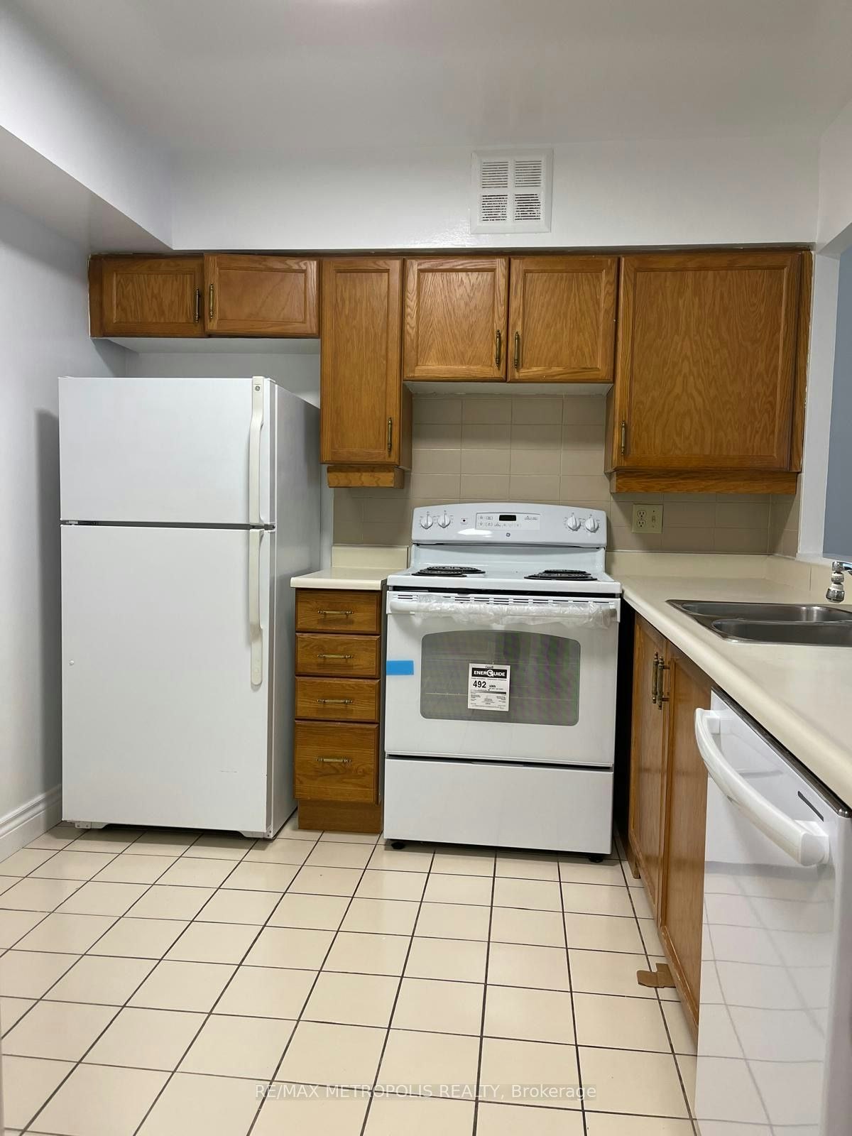 926-22 Southport Street, Toronto, ON, M6S 4Y9 - 5