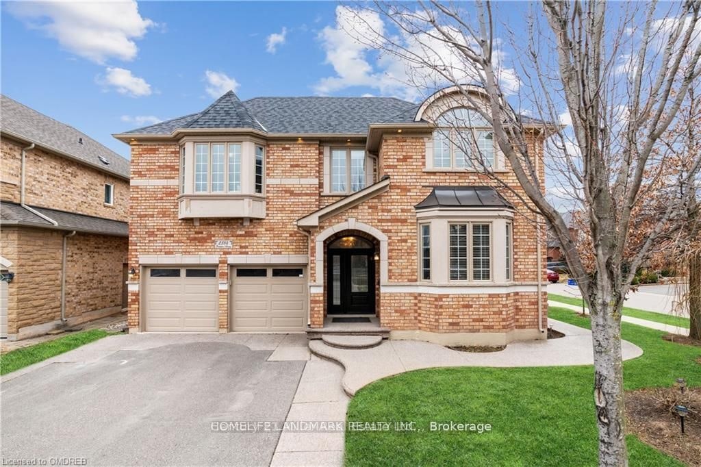 2384 Parkglen Avenue, Oakville, ON, L6M 4Y5