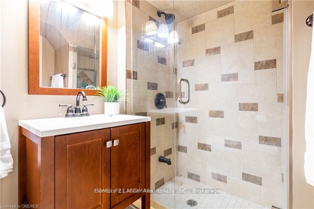2384 Parkglen Avenue, Oakville, ON, L6M 4Y5 - 9