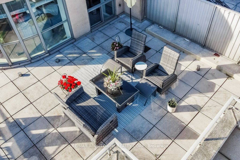 519-2511 Lakeshore Road W, Oakville, ON, L6L 6L9 - 9