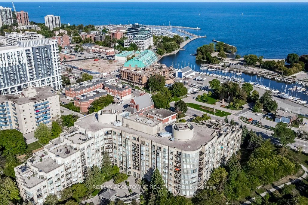 519-2511 Lakeshore Road W, Oakville, ON, L6L 6L9