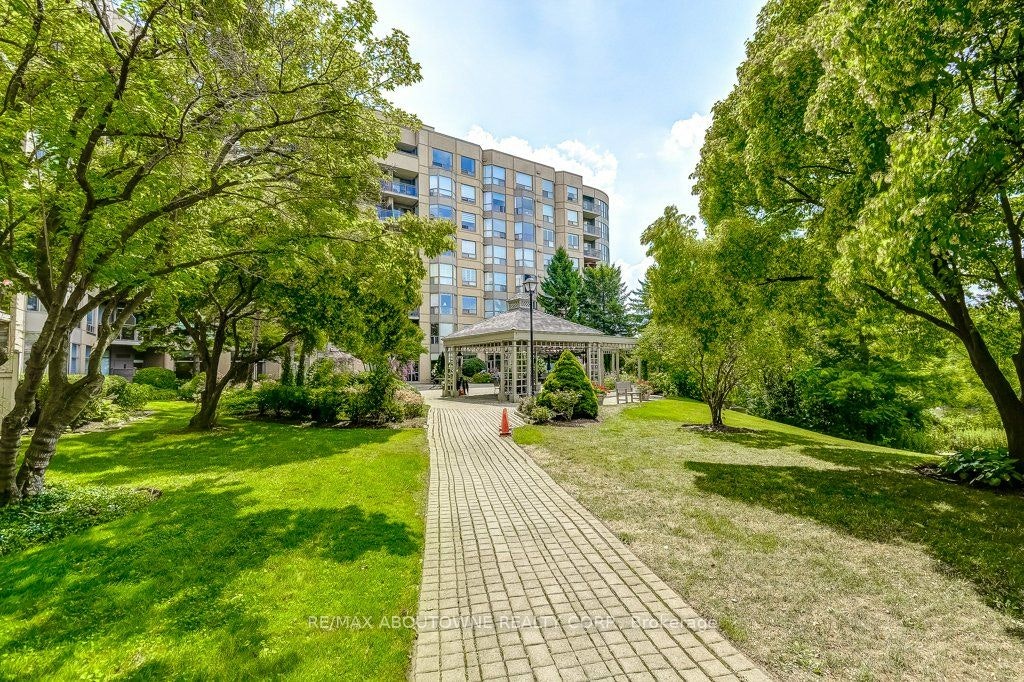 519-2511 Lakeshore Road W, Oakville, ON, L6L 6L9 - 28