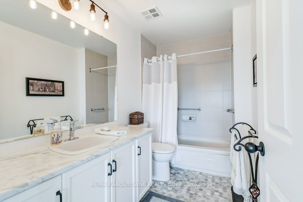 519-2511 Lakeshore Road W, Oakville, ON, L6L 6L9 - 20