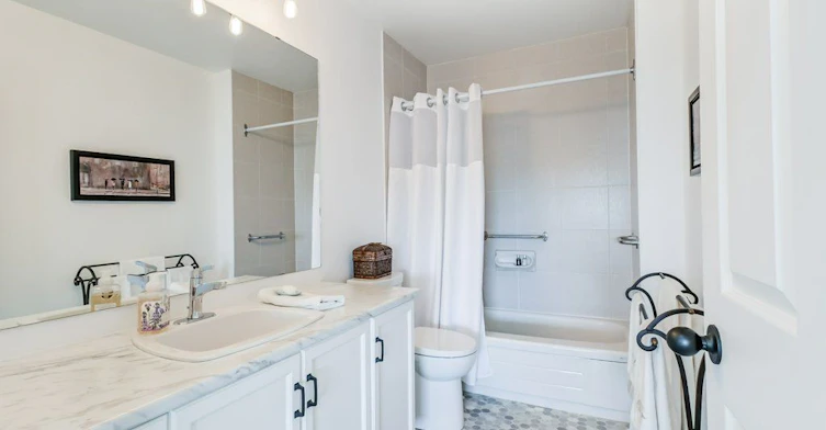 519-2511 Lakeshore Road W, Oakville, ON, L6L 6L9 - 20
