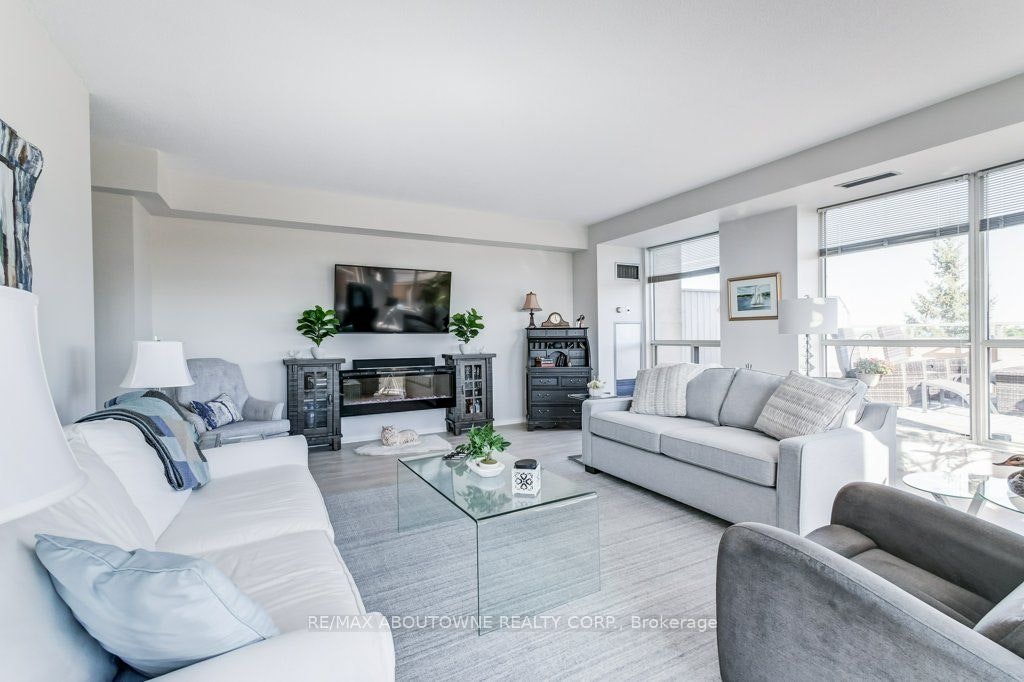 519-2511 Lakeshore Road W, Oakville, ON, L6L 6L9 - 8