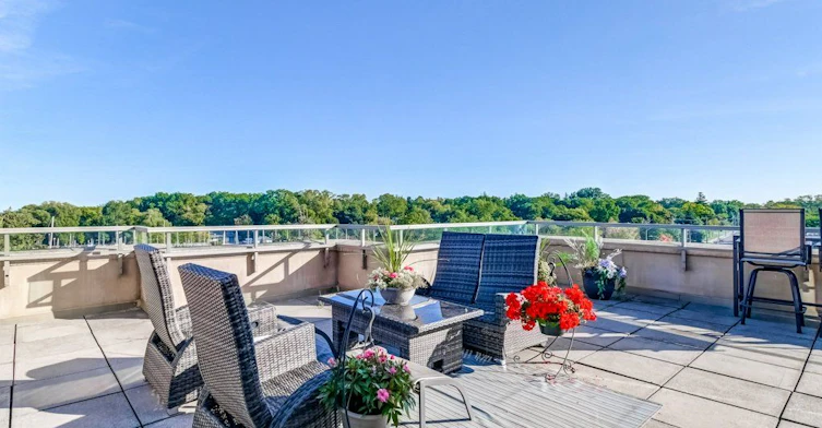 519-2511 Lakeshore Road W, Oakville, ON, L6L 6L9 - 3