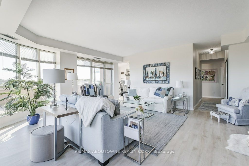 519-2511 Lakeshore Road W, Oakville, ON, L6L 6L9 - 6
