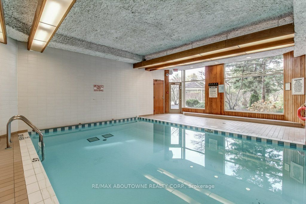 519-2511 Lakeshore Road W, Oakville, ON, L6L 6L9 - 25