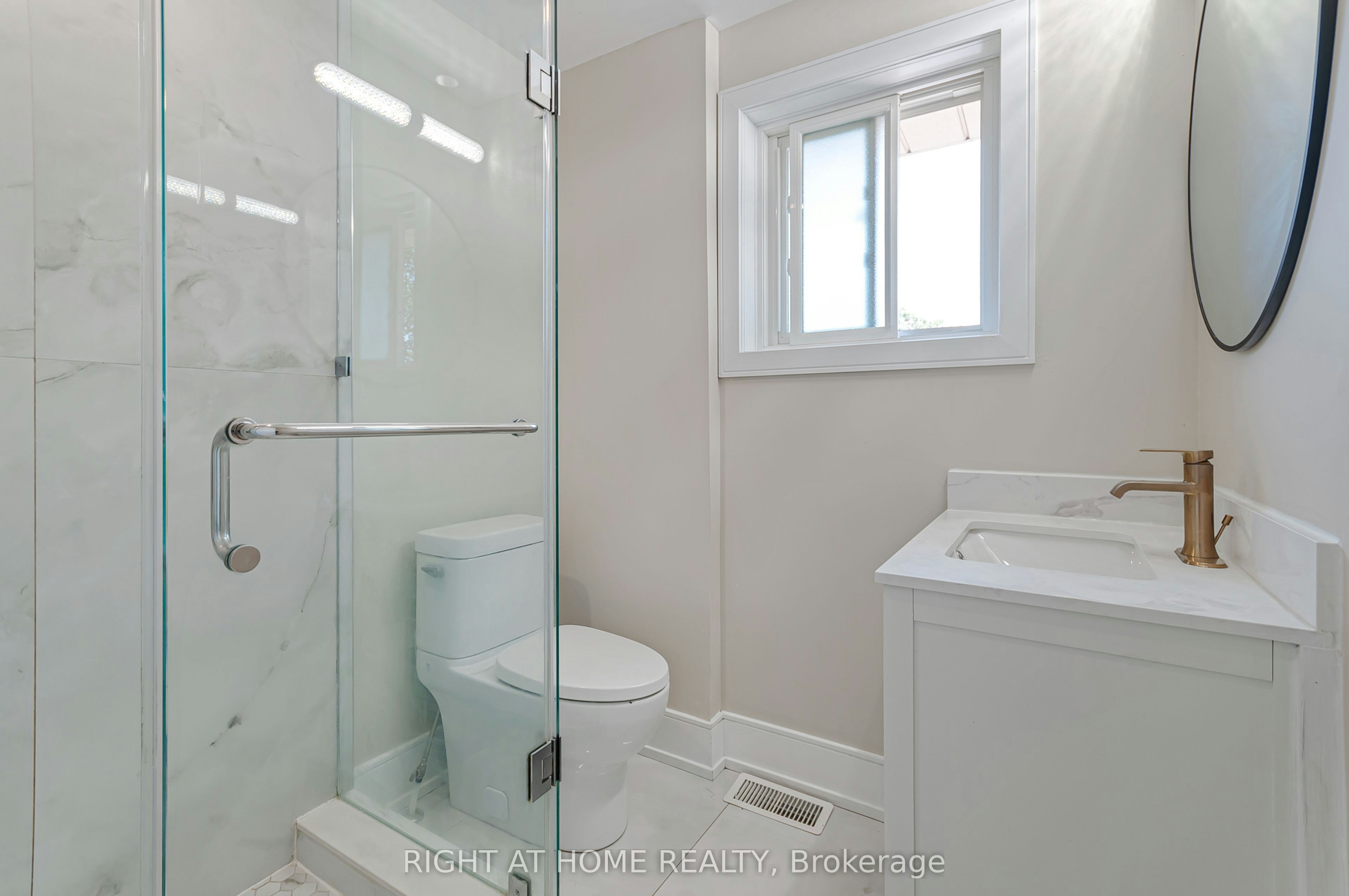 Main-128 Twenty Second Street, Toronto, ON, M8V 3M4 - 24