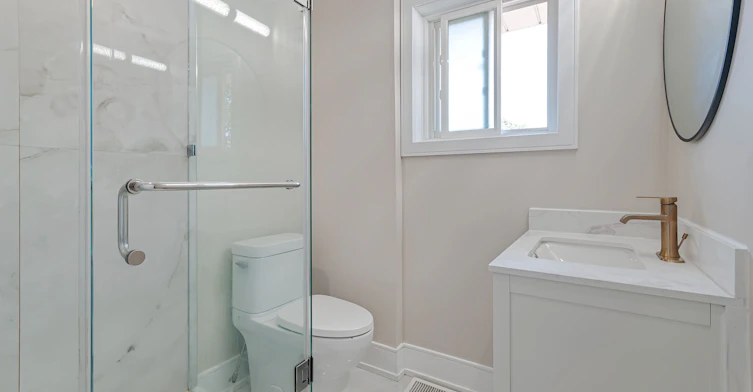 Main-128 Twenty Second Street, Toronto, ON, M8V 3M4 - 24