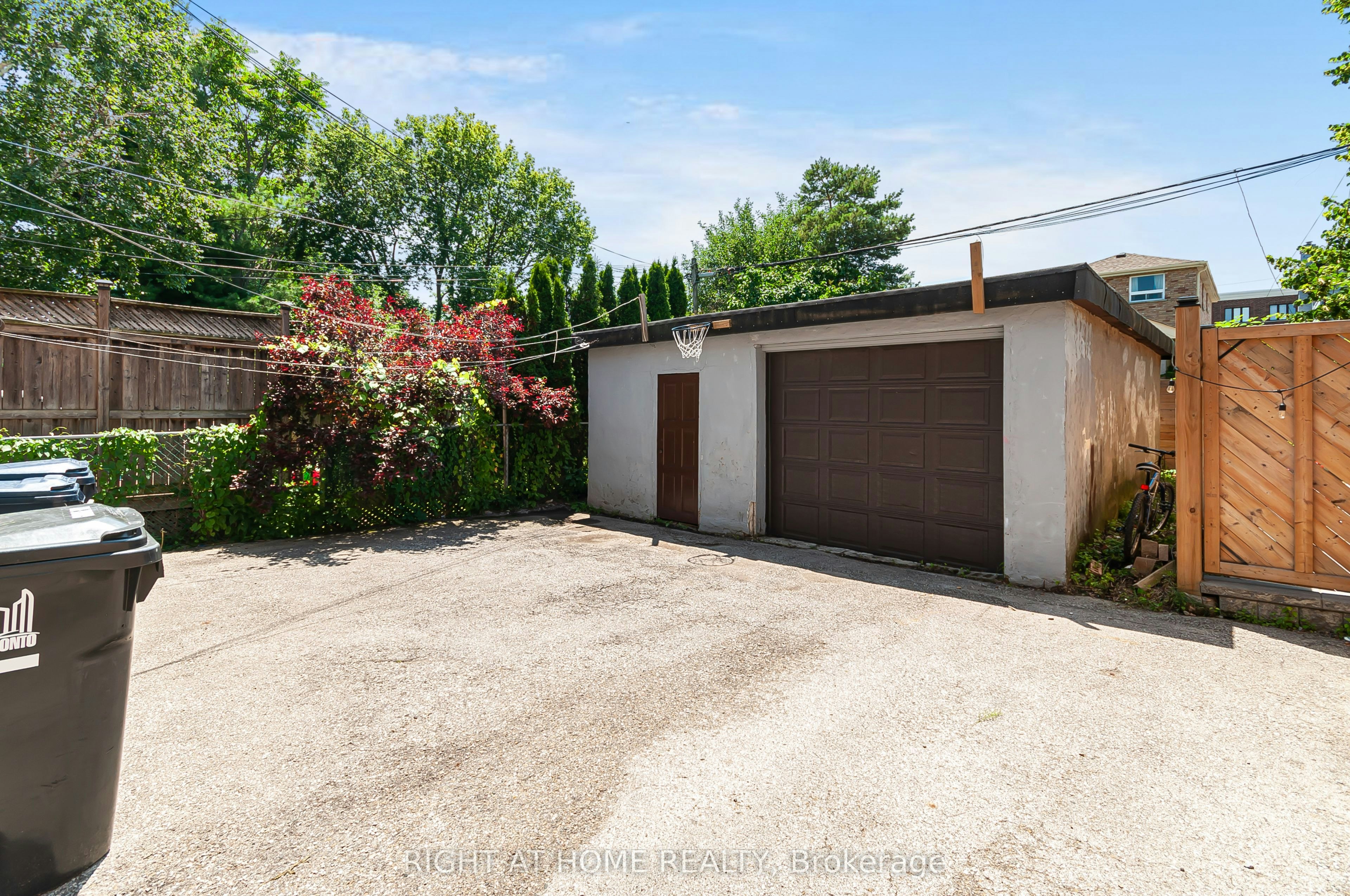 Main-128 Twenty Second Street, Toronto, ON, M8V 3M4 - 25