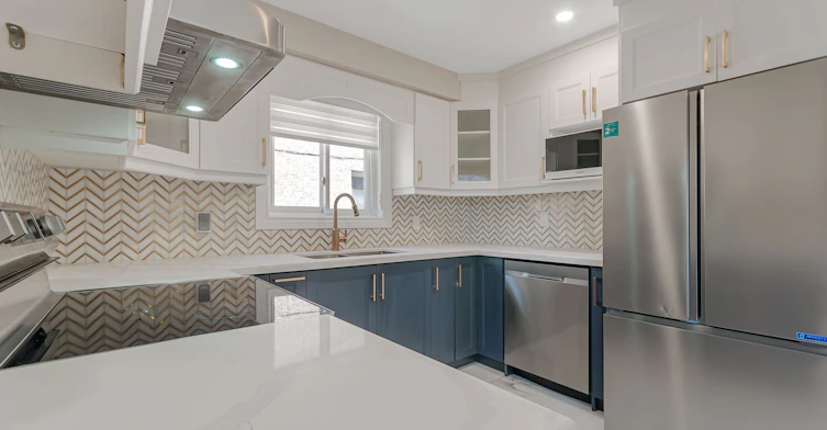 Main-128 Twenty Second Street, Toronto, ON, M8V 3M4 - 11