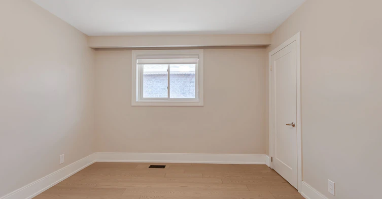 Main-128 Twenty Second Street, Toronto, ON, M8V 3M4 - 20
