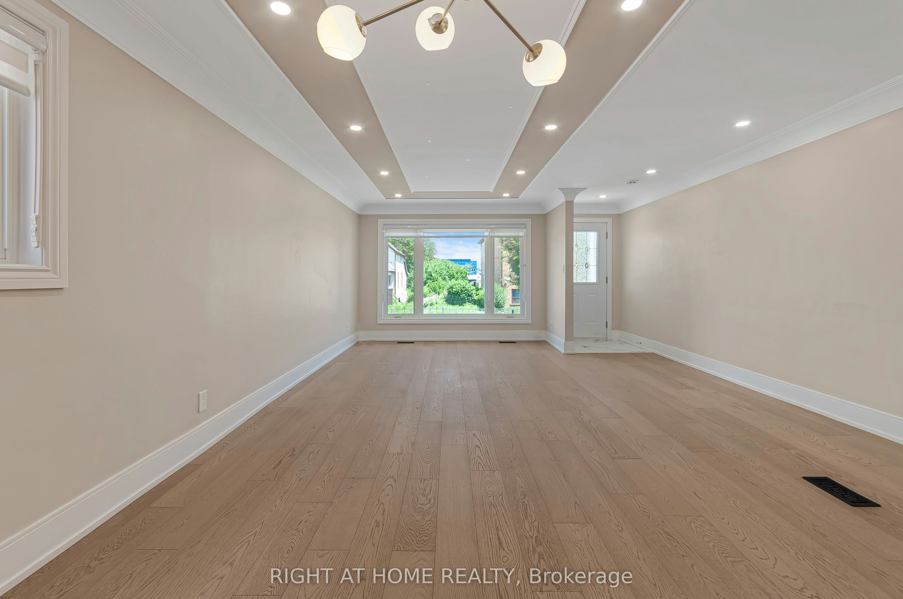 Main-128 Twenty Second Street, Toronto, ON, M8V 3M4 - 5