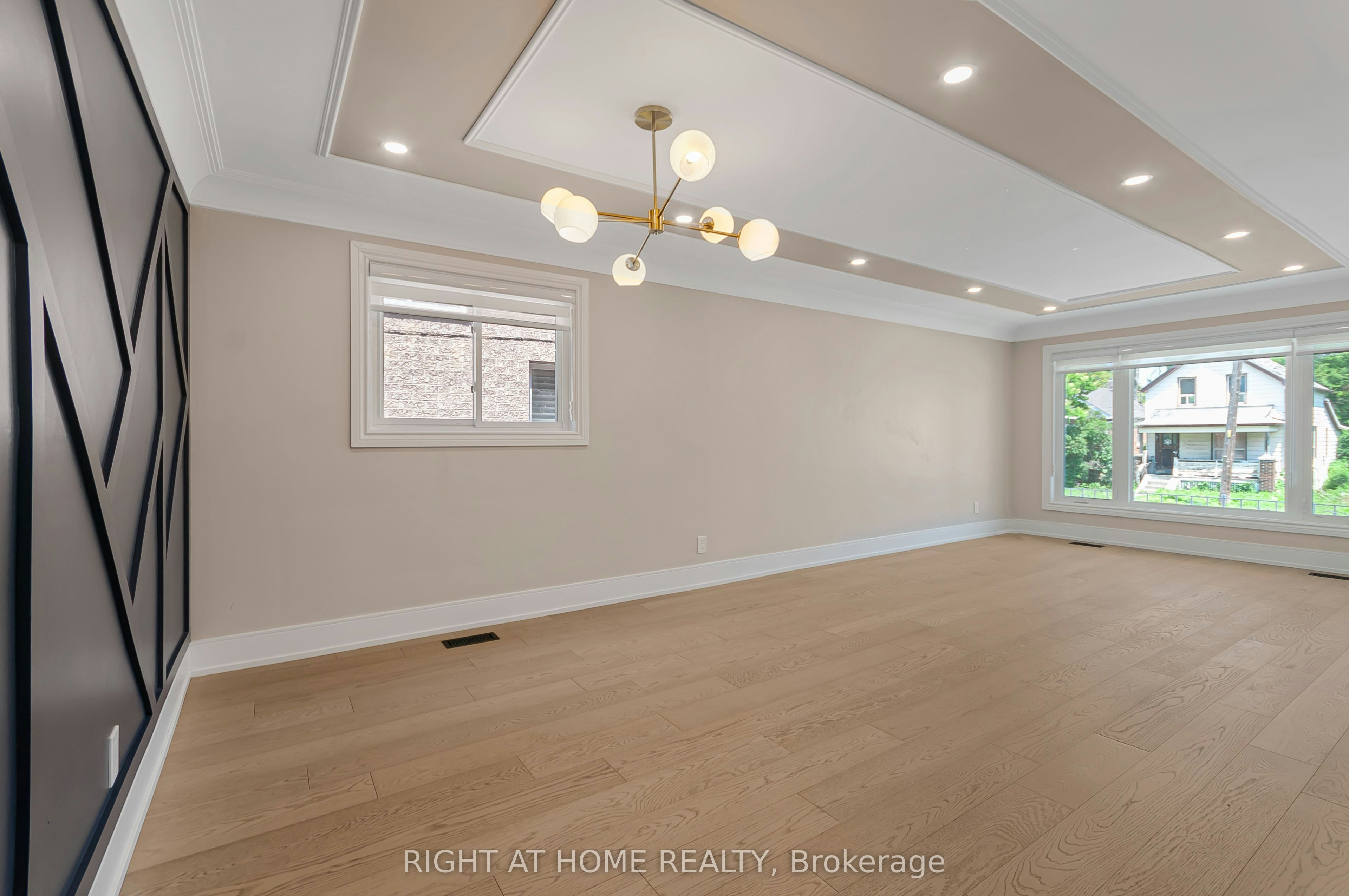 Main-128 Twenty Second Street, Toronto, ON, M8V 3M4 - 4
