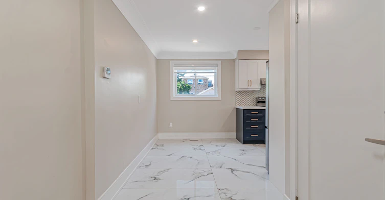 Main-128 Twenty Second Street, Toronto, ON, M8V 3M4 - 13