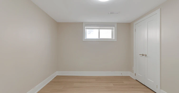 Basement-128 Twenty Second Street, Toronto, ON, M8V 3M4 - 8