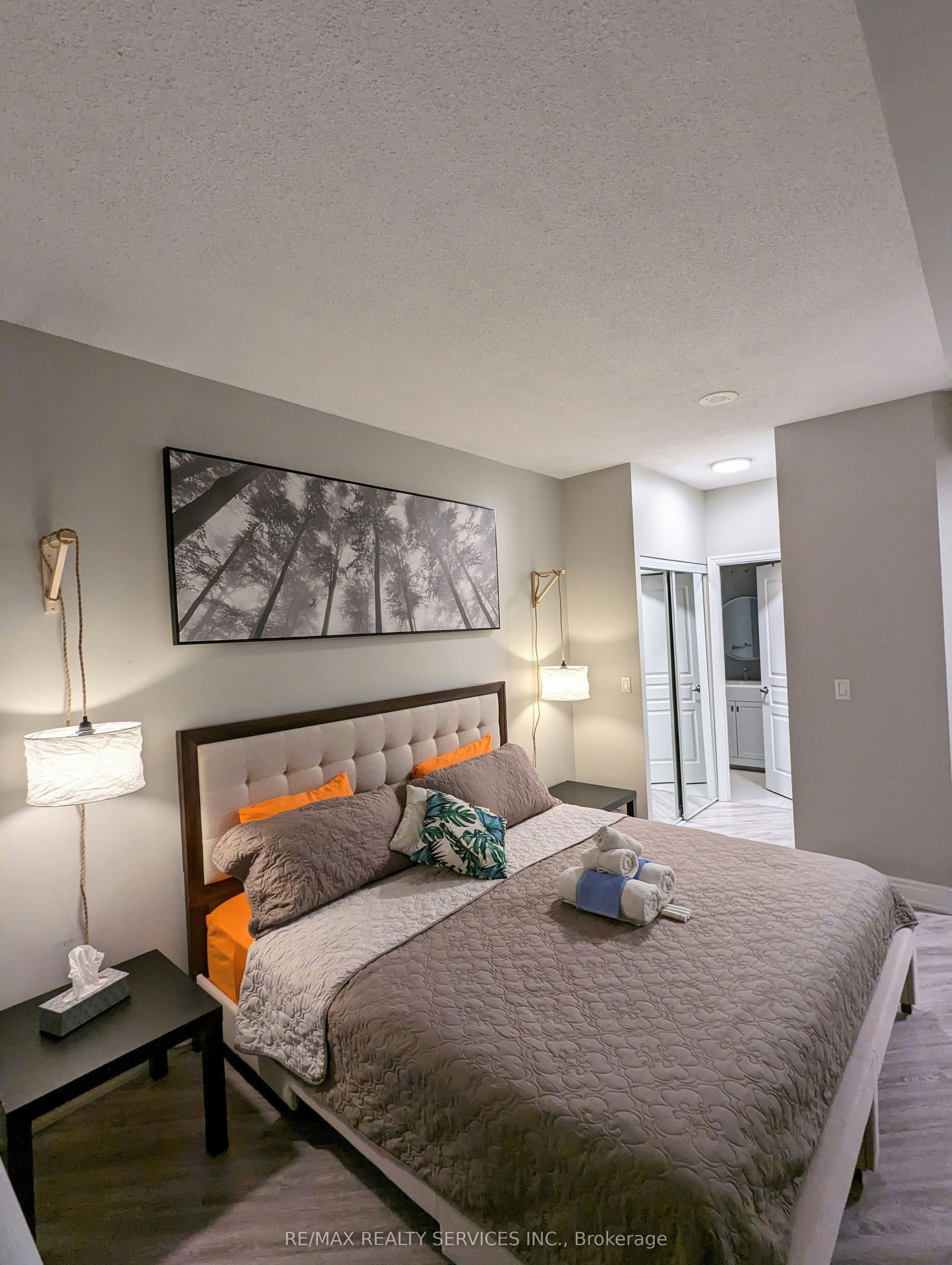 711-220 Burnhamthorpe Road W, Mississauga, ON, L5B 4N4 - 11