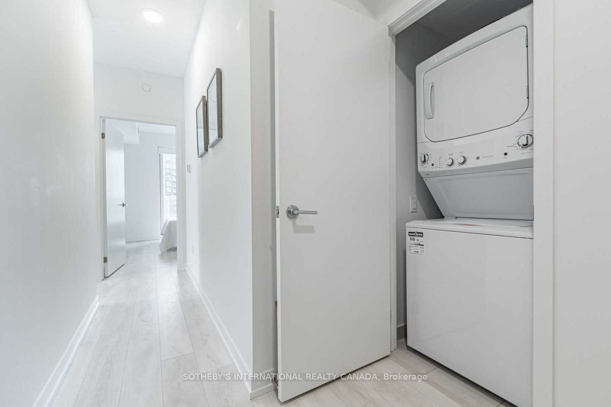 2510-4065 Confederation Parkway, Mississauga, ON, L5B 4N1 - 21