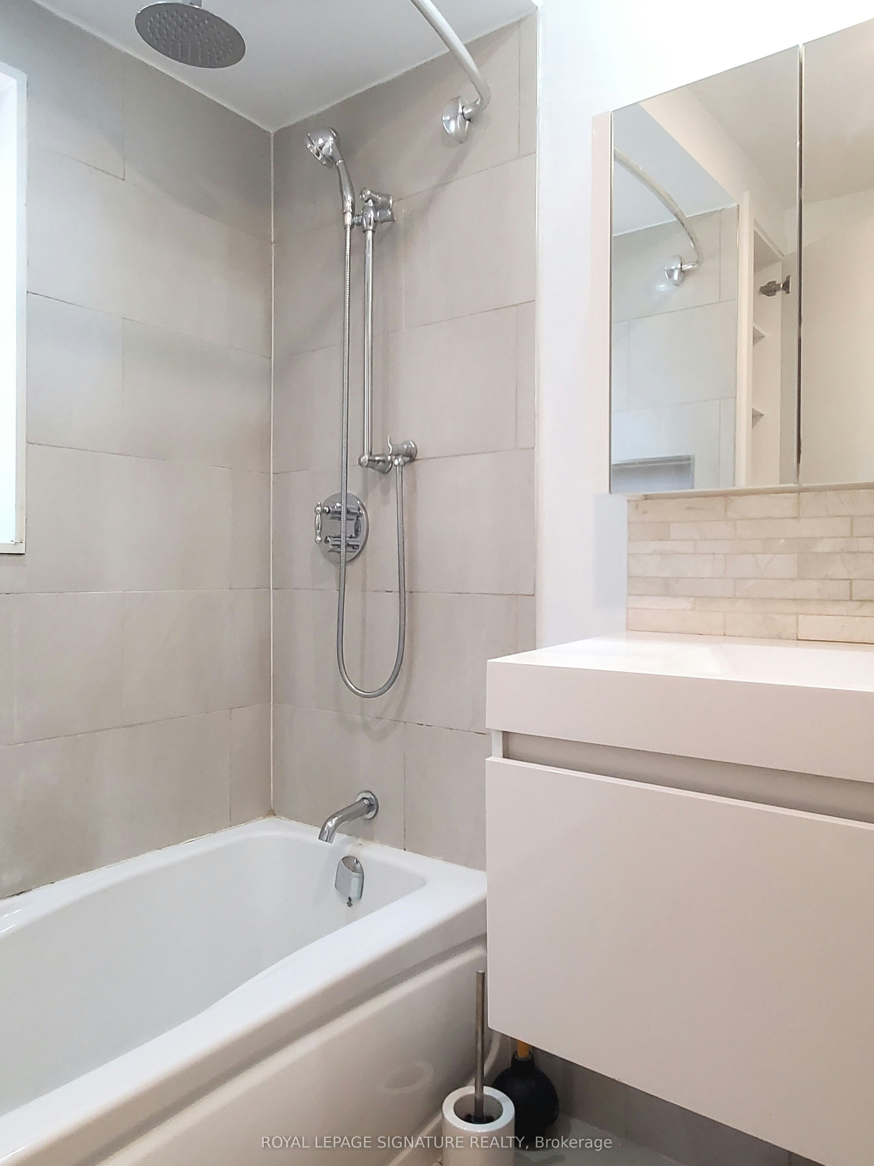 1-1 Maynard Avenue, Toronto, ON, M6K 2Z7 - 22
