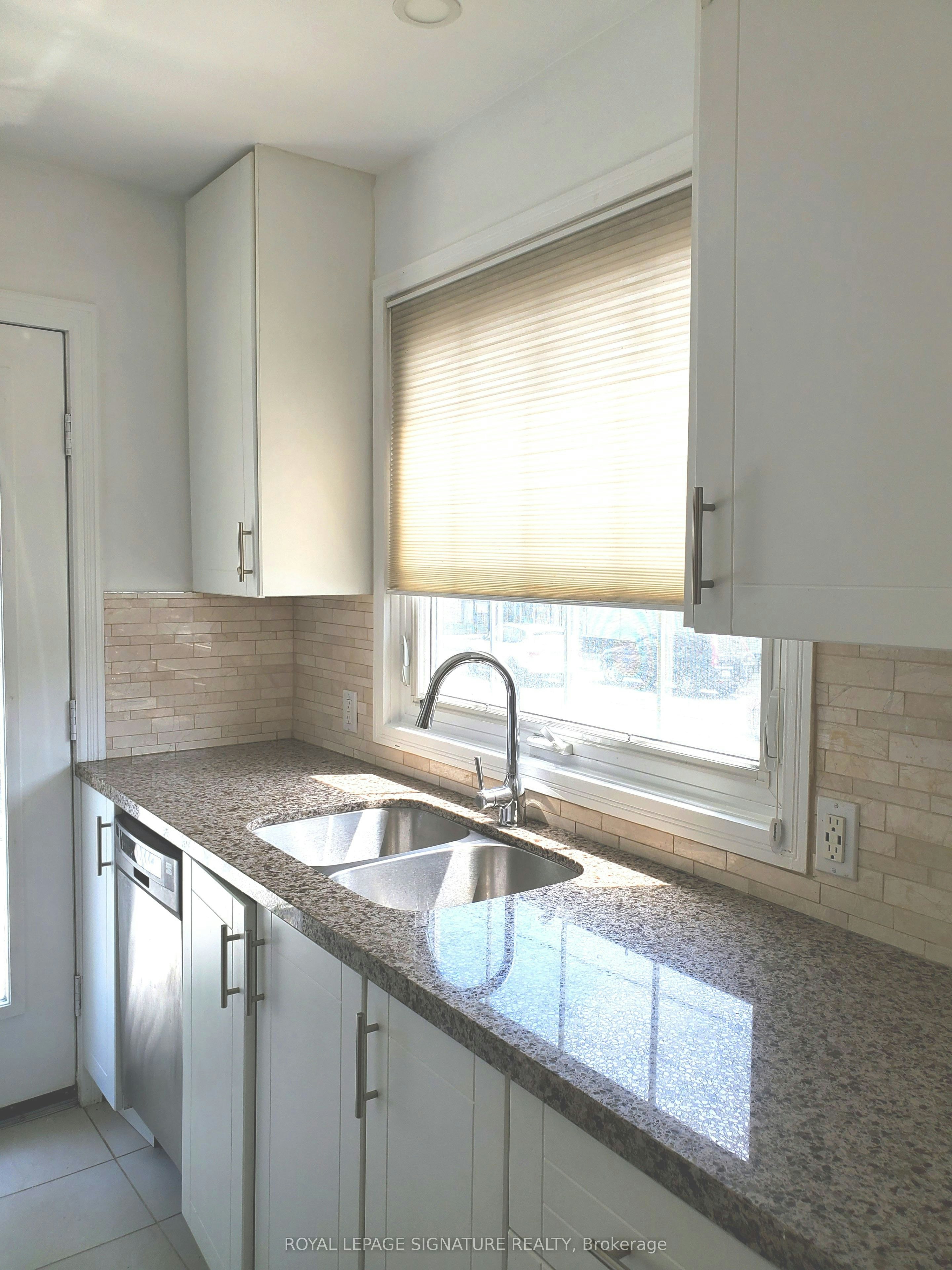 1-1 Maynard Avenue, Toronto, ON, M6K 2Z7 - 13