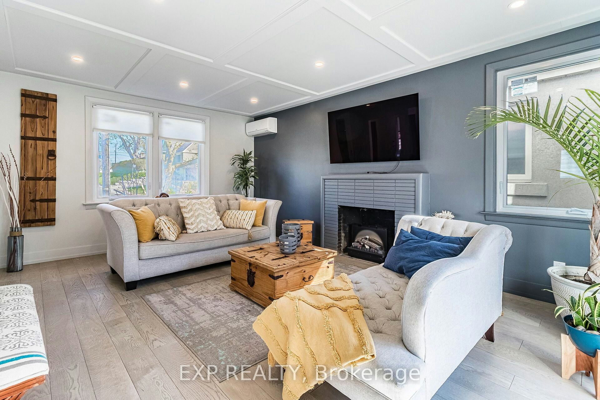 205 Church Street, Toronto, ON, M9N 1N9 - 9