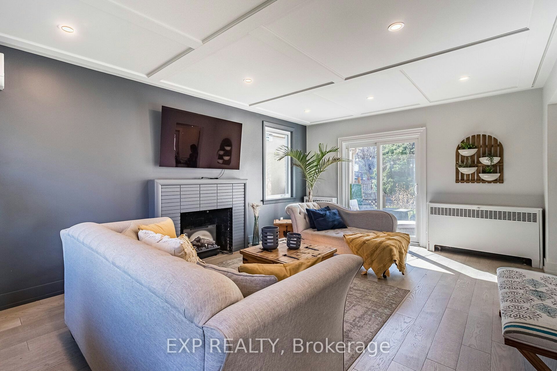 205 Church Street, Toronto, ON, M9N 1N9 - 6