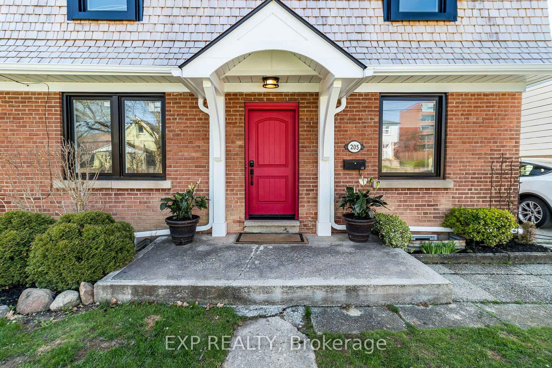 205 Church Street, Toronto, ON, M9N 1N9