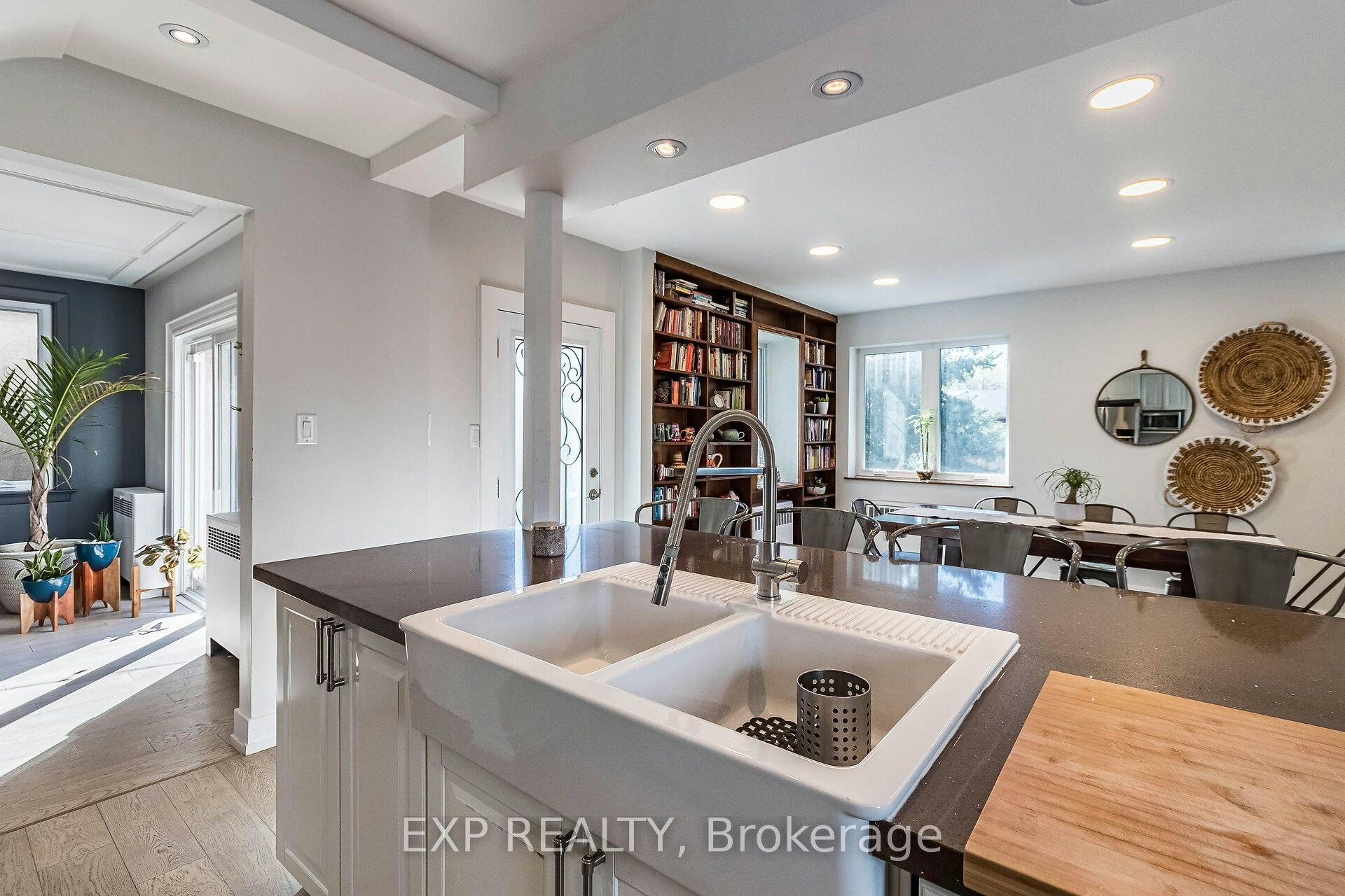 205 Church Street, Toronto, ON, M9N 1N9 - 11