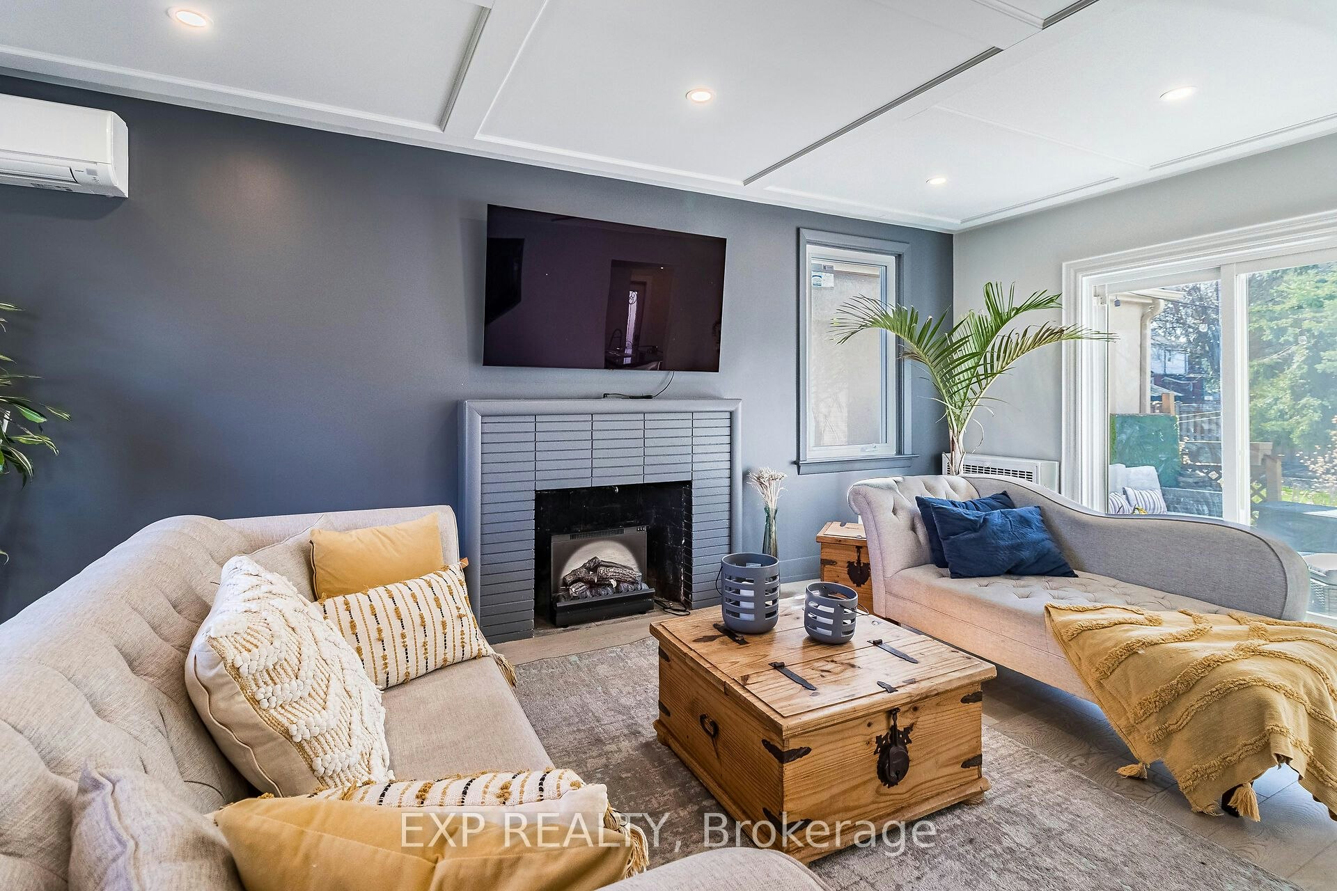 205 Church Street, Toronto, ON, M9N 1N9 - 8