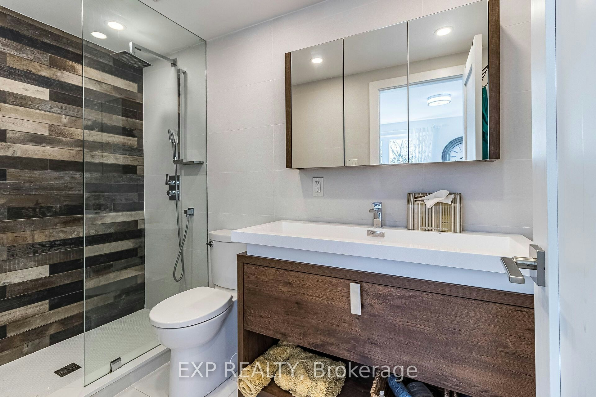 205 Church Street, Toronto, ON, M9N 1N9 - 21
