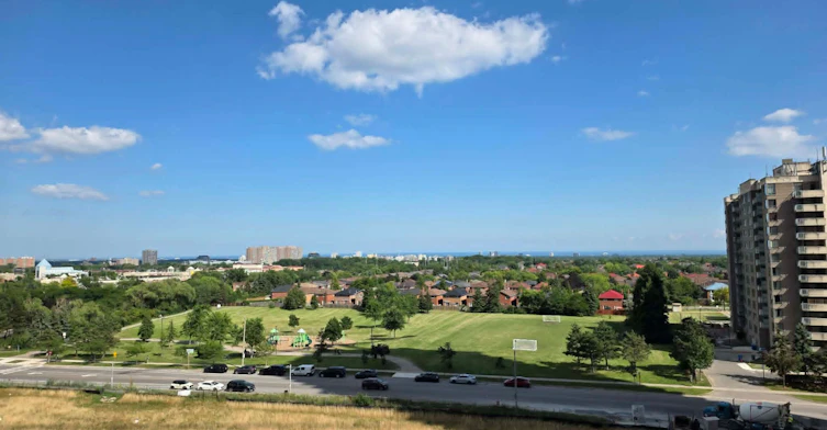 617-448 Burnhamthorpe Road W, Mississauga, ON, L5B 0R4 - 2