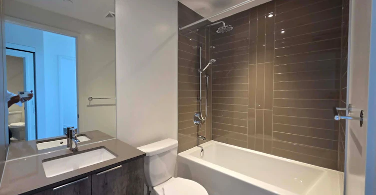 617-448 Burnhamthorpe Road W, Mississauga, ON, L5B 0R4 - 8