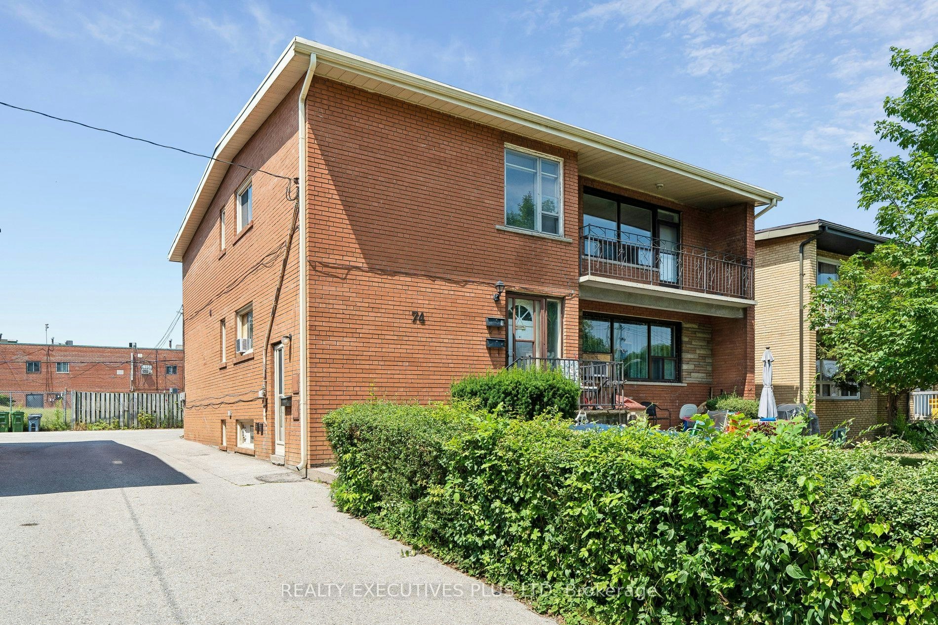 74 Calstock Drive, Toronto, ON, M9V 1H2