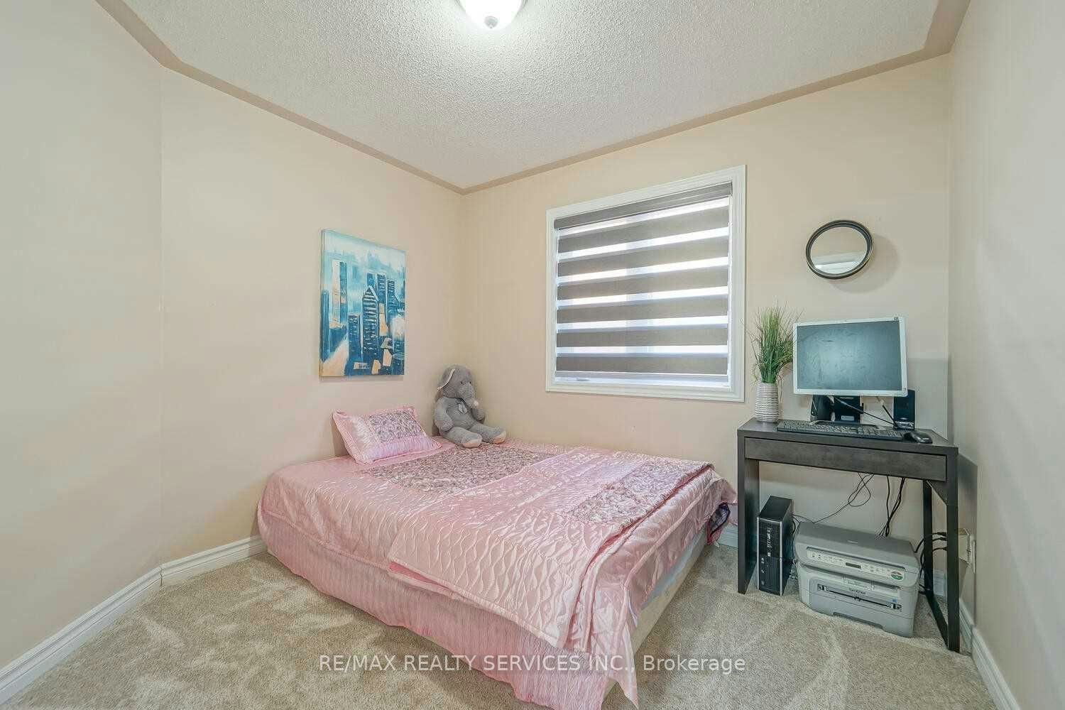 424 Sunny Meadow Boulevard, Brampton, ON, L6R 0H5 - 16