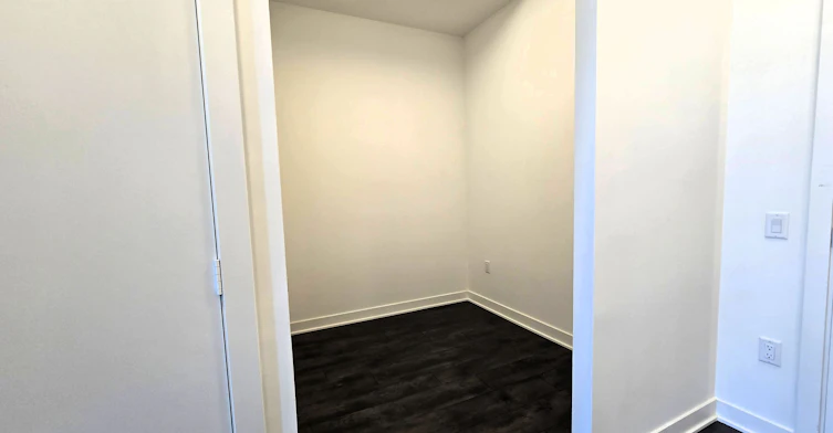 316-1185 Dupont Street, Toronto, ON, M6H 0G5 - 11