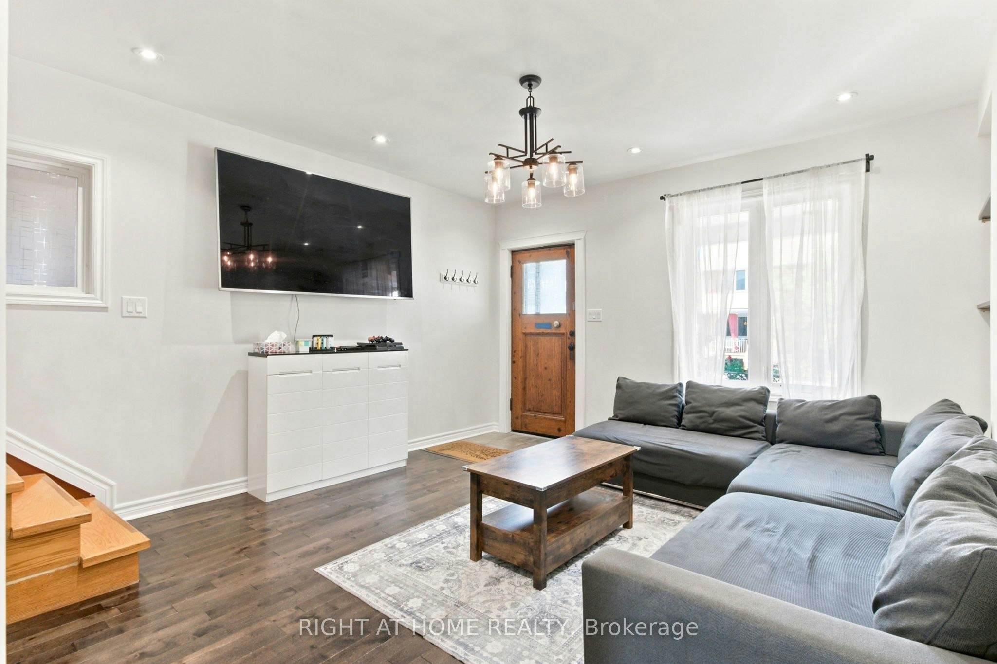 (Main & Upper)-77 Lappin Avenue, Toronto, ON, M6H 1Y3 - 4