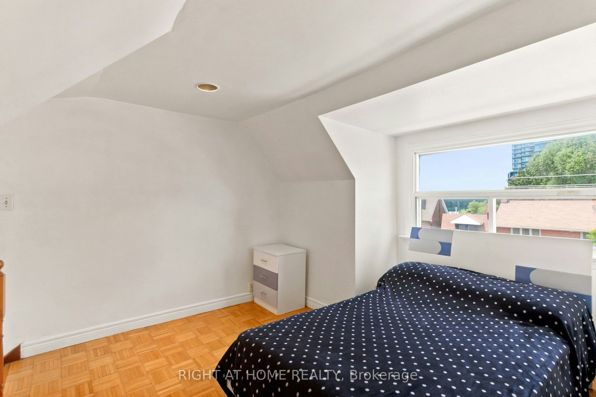 (Main & Upper)-77 Lappin Avenue, Toronto, ON, M6H 1Y3 - 29