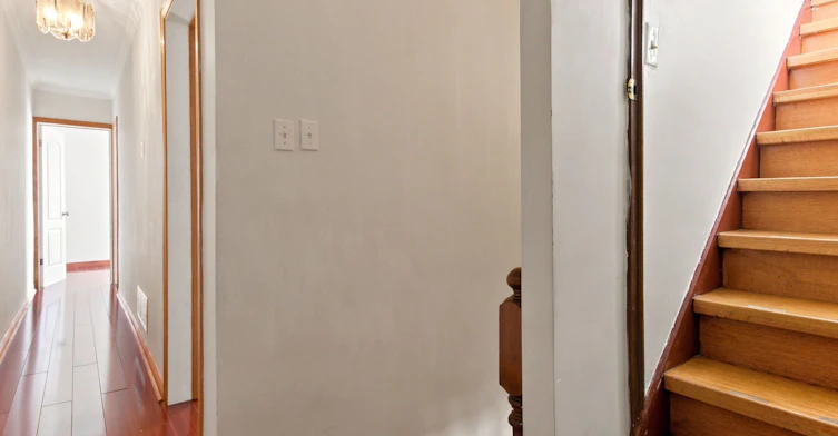 (Main & Upper)-77 Lappin Avenue, Toronto, ON, M6H 1Y3 - 18
