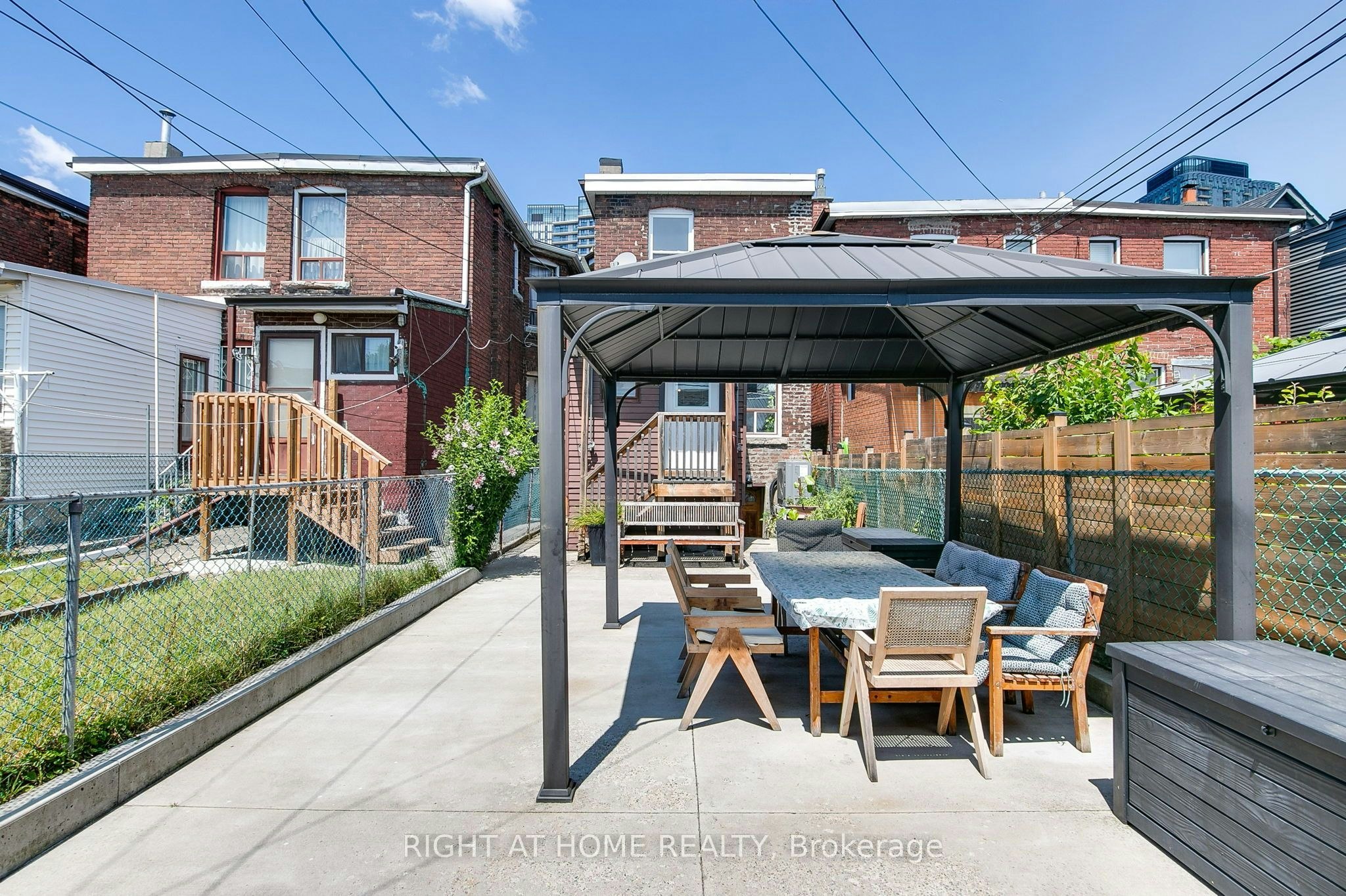 (Main & Upper)-77 Lappin Avenue, Toronto, ON, M6H 1Y3 - 38