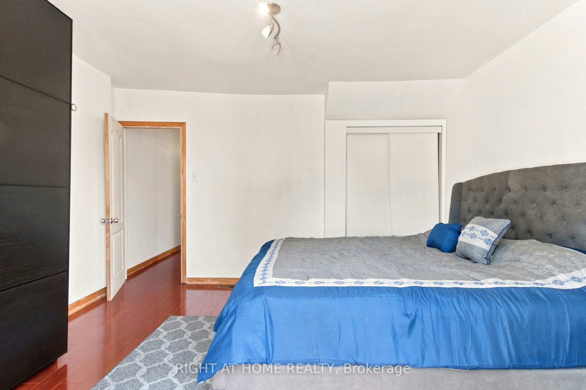 (Main & Upper)-77 Lappin Avenue, Toronto, ON, M6H 1Y3 - 20